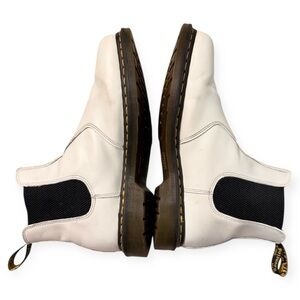 Dr. Martens 2976 Smooth White Chelsea Boots